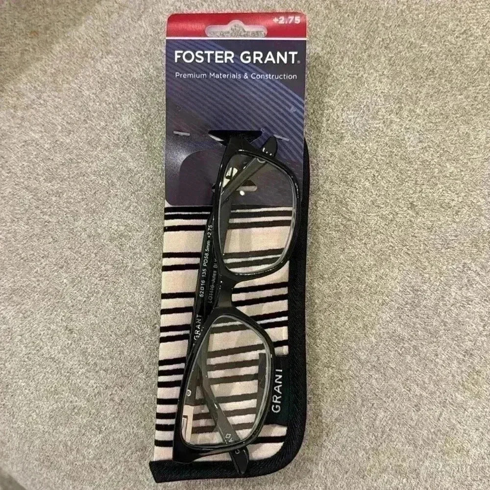 Foster Grant +2.75 readers, NWT